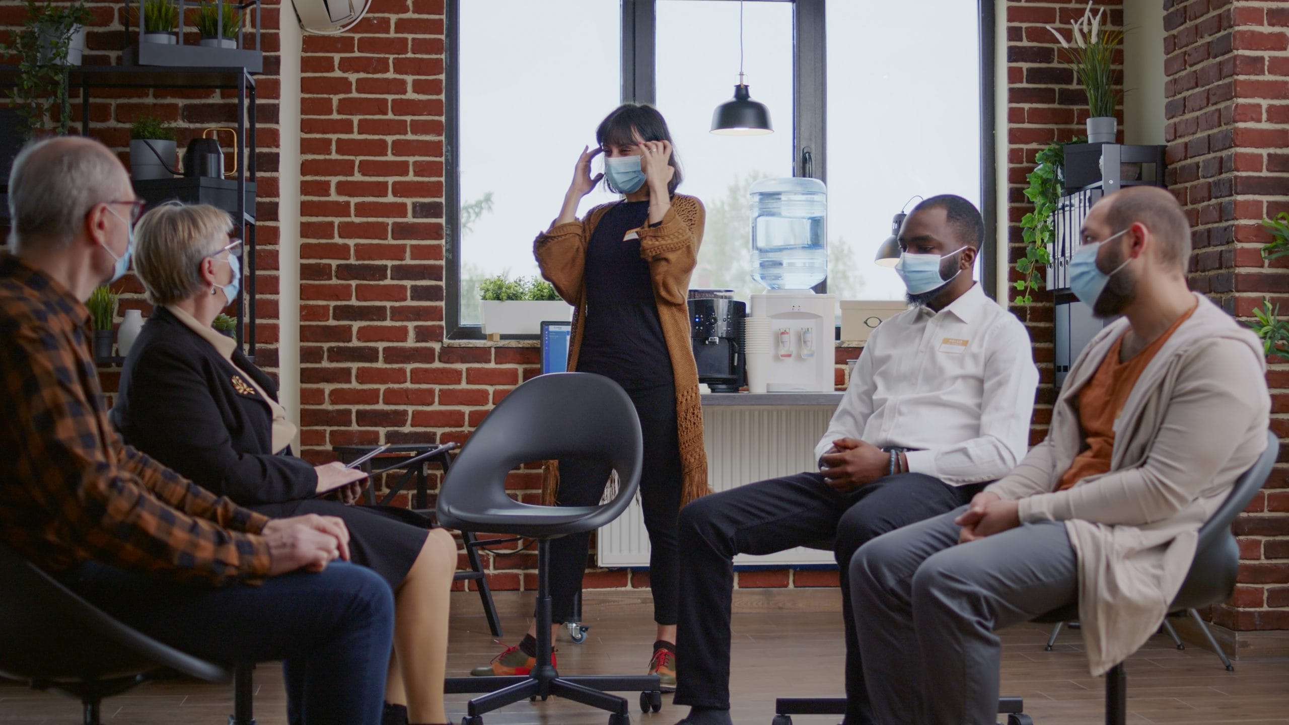 Struggling With Alcoholism? Here’s What Therapy Might Help.